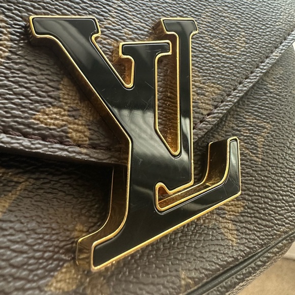 Louis Vuitton Passy bag - Picture 11 of 12